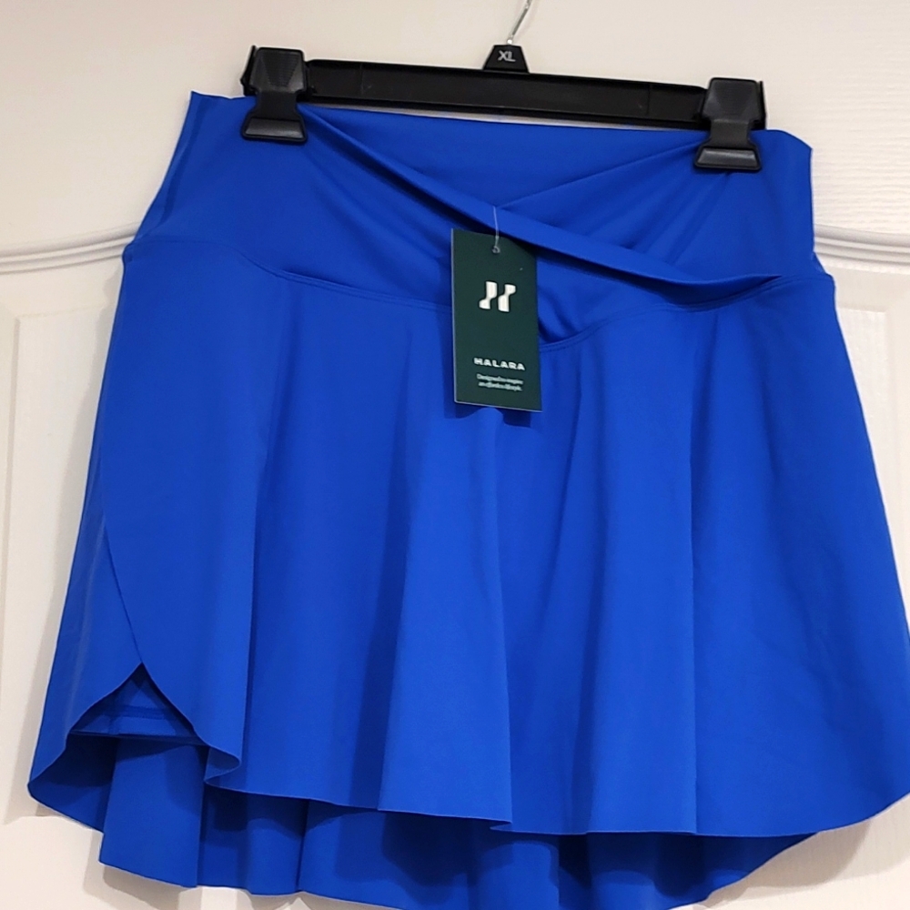 A Halara sky blue skort.